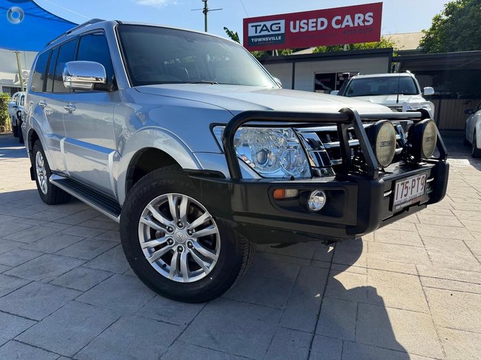2015 Mitsubishi Pajero GLS