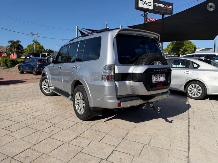 2015 Mitsubishi Pajero GLS