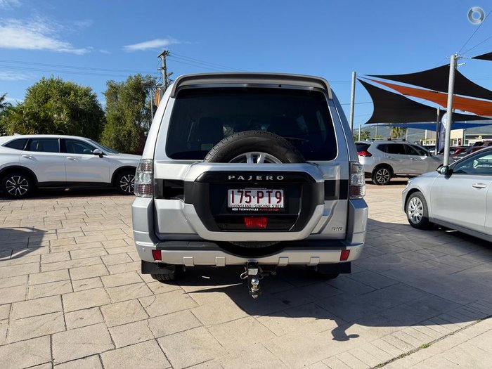 2015 Mitsubishi Pajero GLS