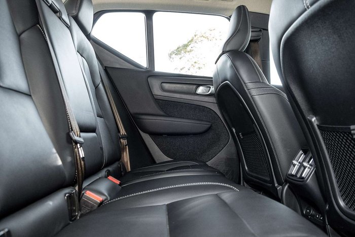 2023 Volvo XC40 Plus B4