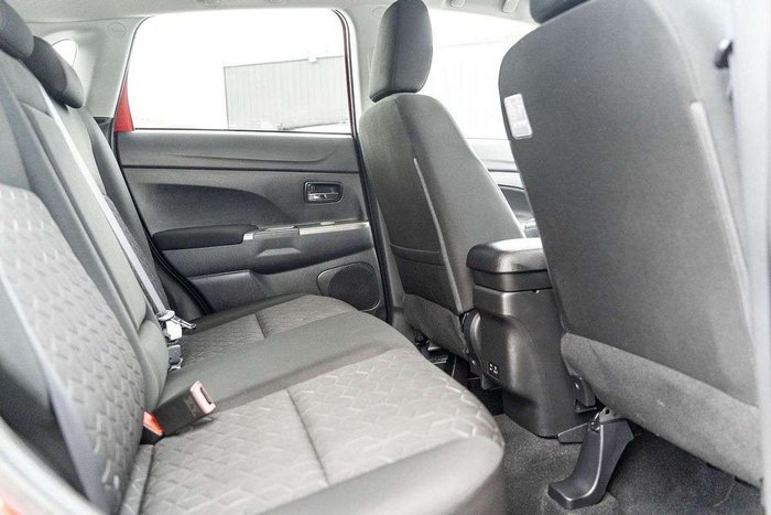 2024 Mitsubishi ASX LS