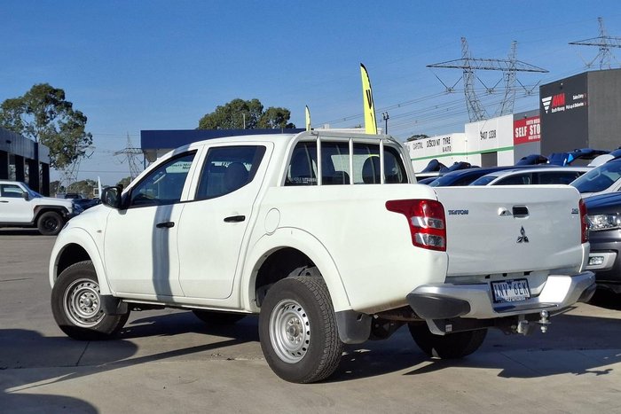 2018 Mitsubishi Triton GLX