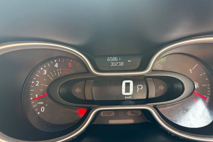 2022 Renault Trafic Premium 125kW