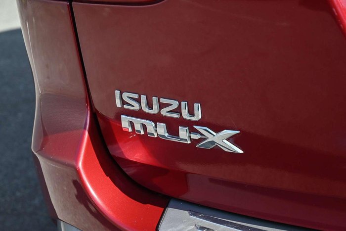 2018 Isuzu MU-X LS-T