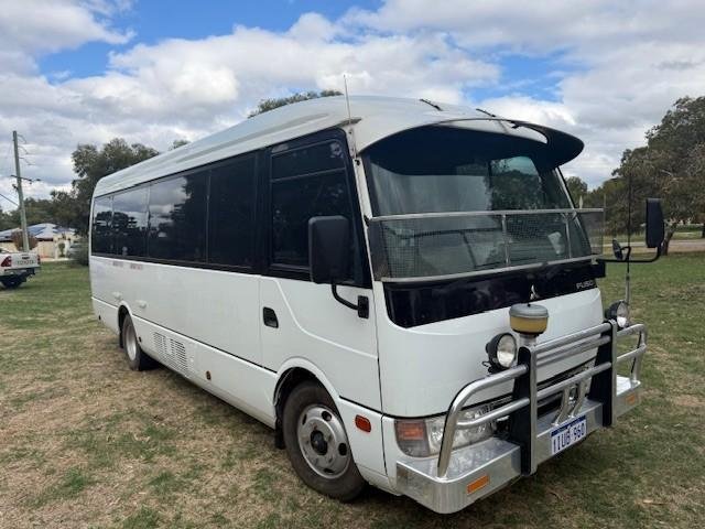 2015 Fuso Rosa WHITE