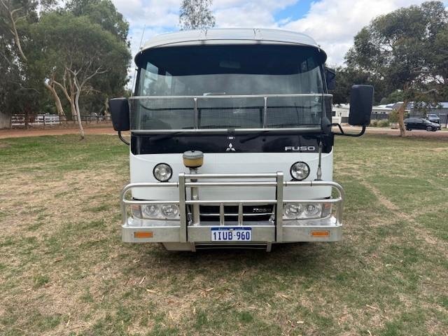 2015 Fuso Rosa WHITE