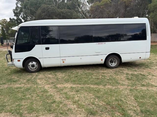 2015 Fuso Rosa WHITE