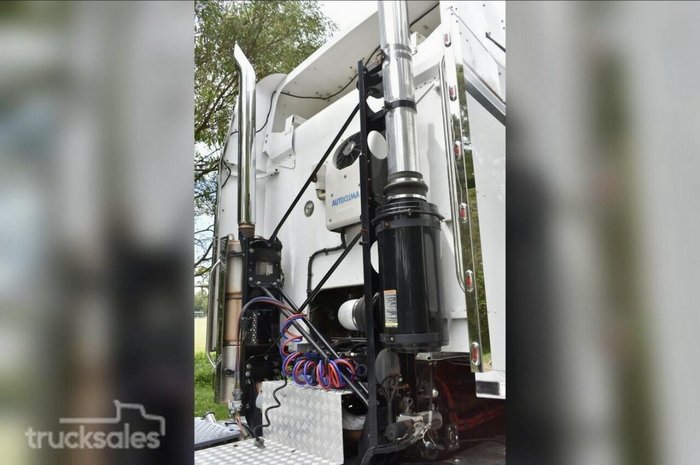 2014 Freightliner Argosy