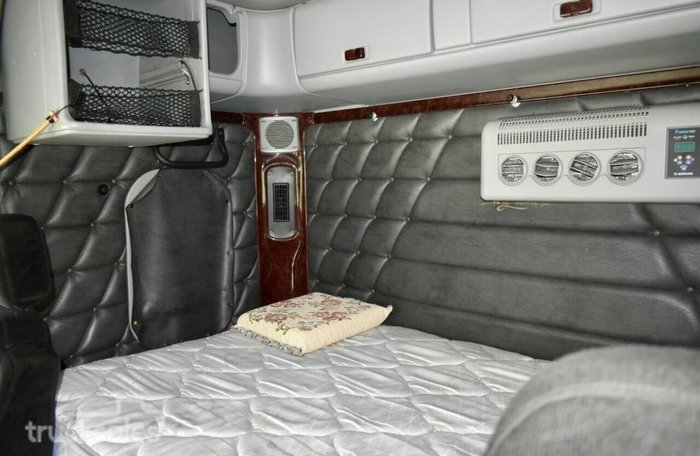 2014 Freightliner Argosy