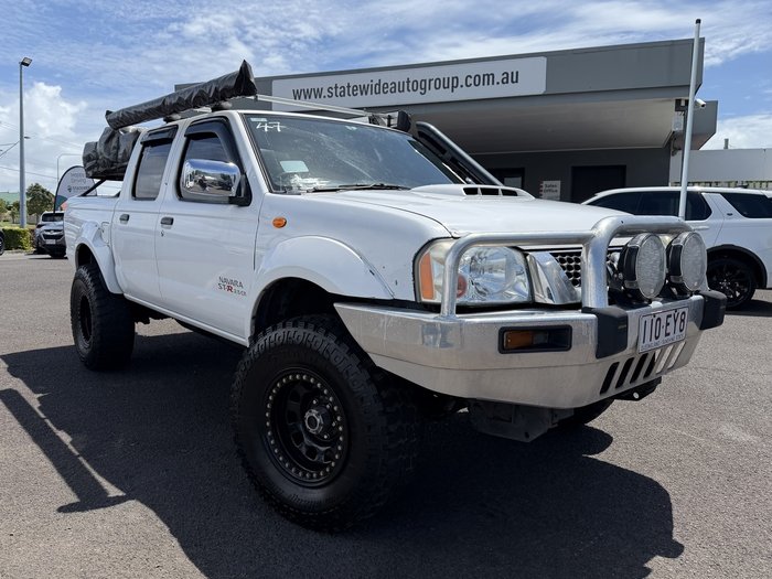 2009 Nissan Navara ST-R