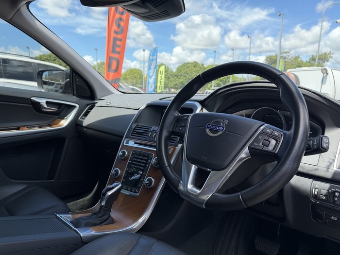 2016 Volvo XC60 T5 Luxury