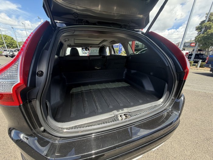 2016 Volvo XC60 T5 Luxury