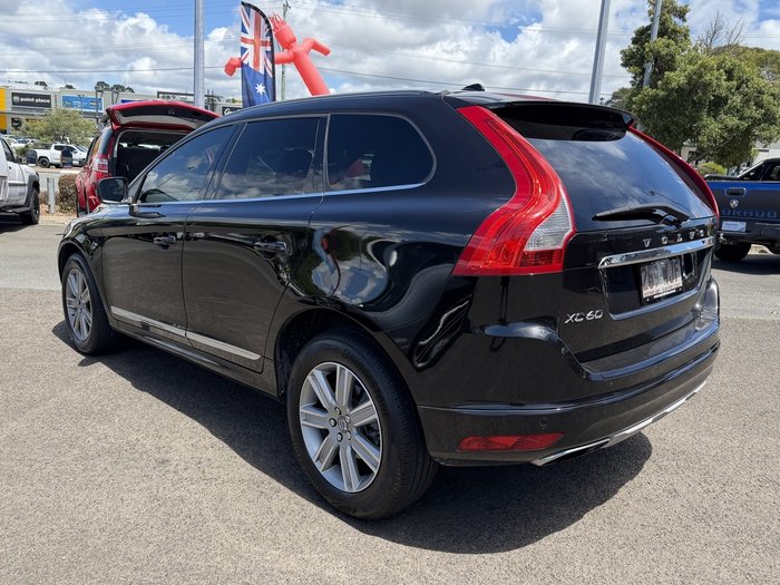 2016 Volvo XC60 T5 Luxury