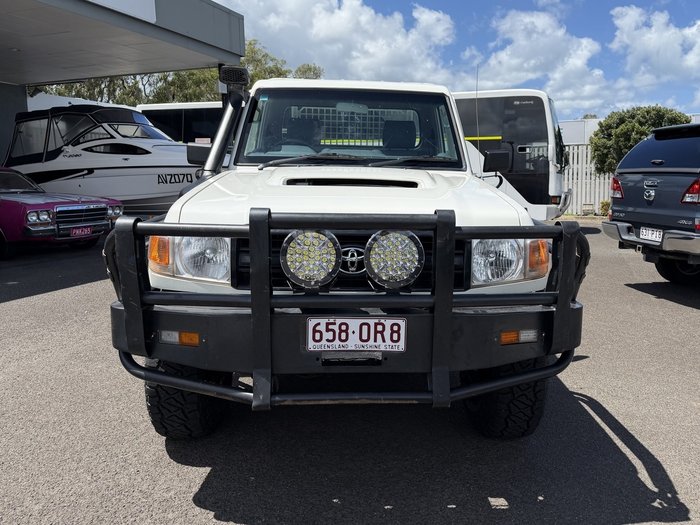 2015 Toyota Landcruiser Workmate