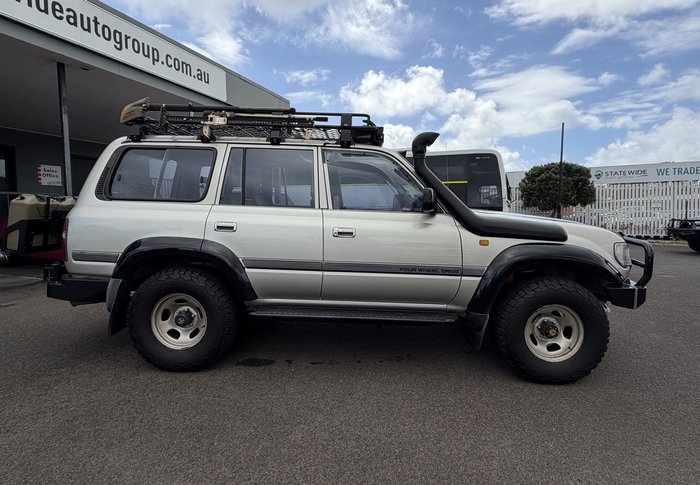 1995 Toyota Landcruiser DX (4x4)
