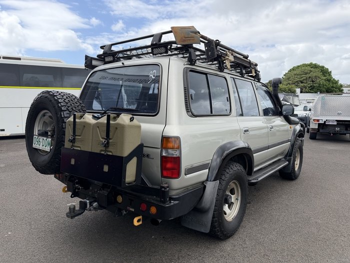 1995 Toyota Landcruiser DX (4x4)