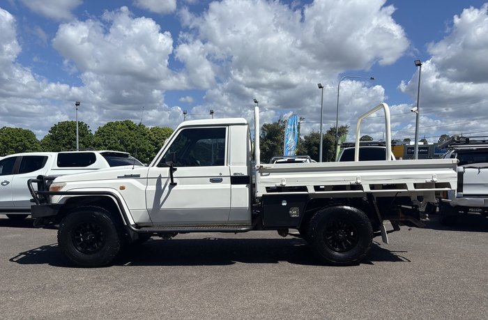 2011 Toyota Landcruiser GXL