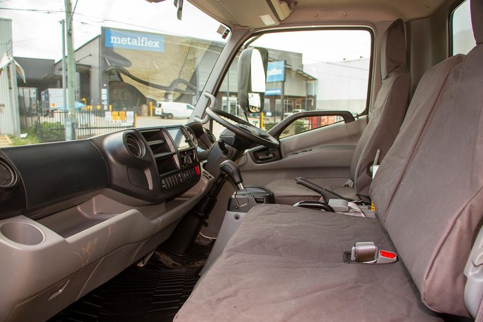 2025 Hino 300 Series 616 White