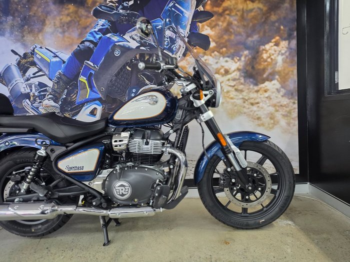 2025 ROYAL ENFIELD (SEE ALSO ENFIEL SUPER METEOR 650 BLUE/WHITE