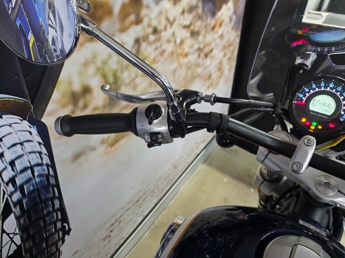 2025 ROYAL ENFIELD (SEE ALSO ENFIEL SUPER METEOR 650 BLUE/WHITE