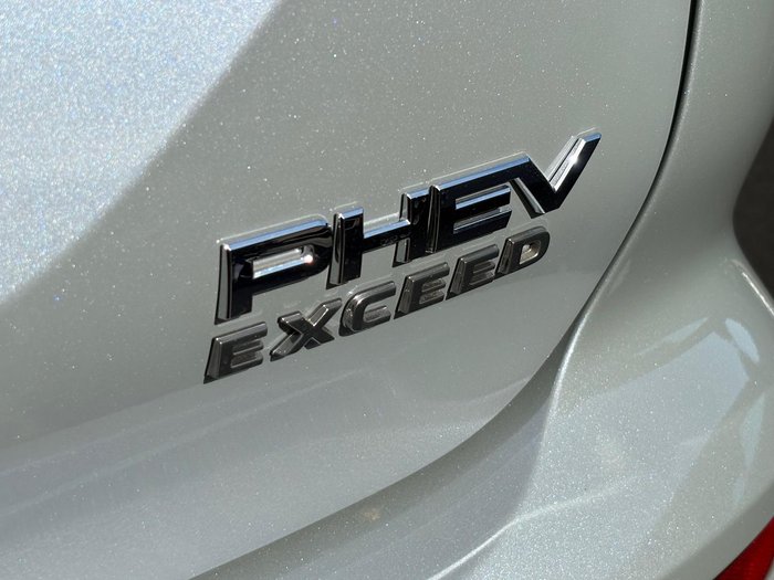 2026 Mitsubishi Outlander PHEV Exceed