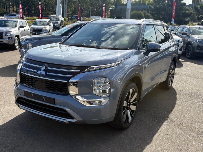 2025 Mitsubishi Outlander PHEV Exceed