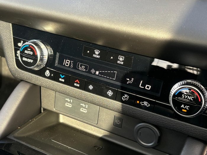 2026 Mitsubishi Outlander PHEV Exceed