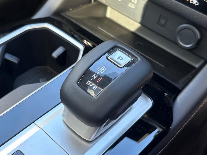 2026 Mitsubishi Outlander PHEV Exceed