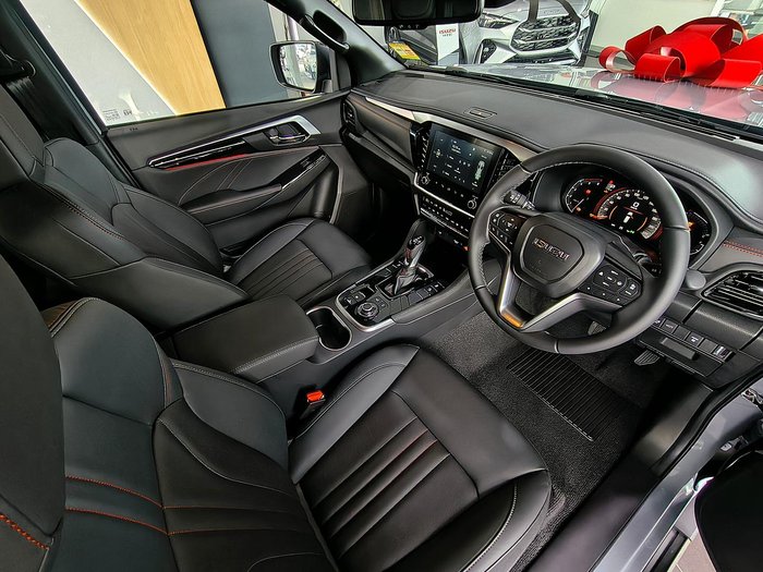 2026 Isuzu MU-X X-TERRAIN