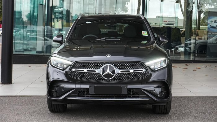 2025 Mercedes-Benz GLC-Class GLC300