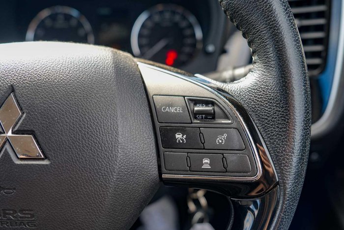 2021 Mitsubishi Outlander ES