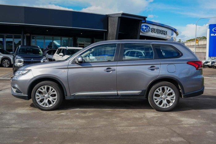 2021 Mitsubishi Outlander ES