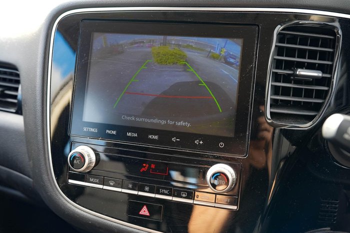 2021 Mitsubishi Outlander ES