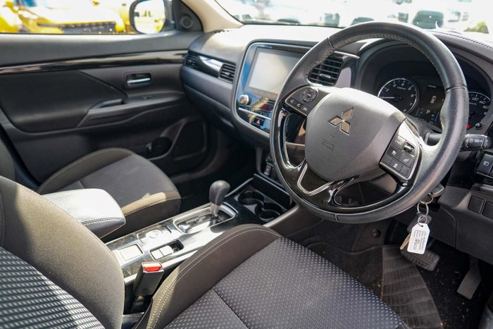 2021 Mitsubishi Outlander ES