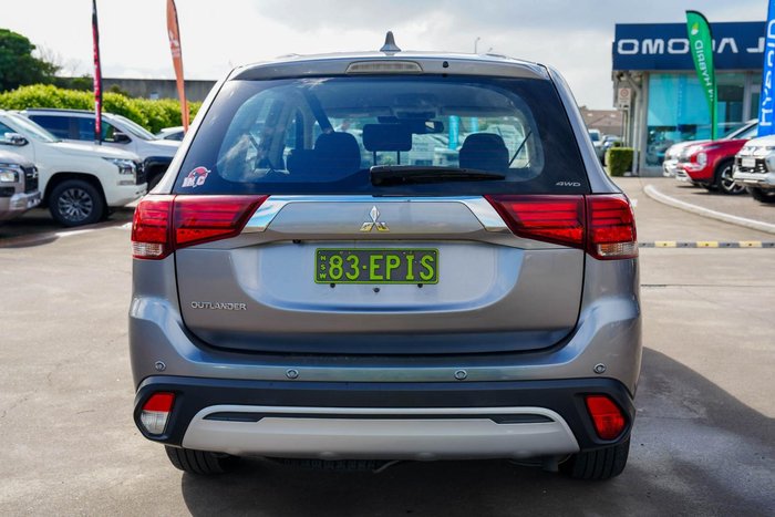 2021 Mitsubishi Outlander ES