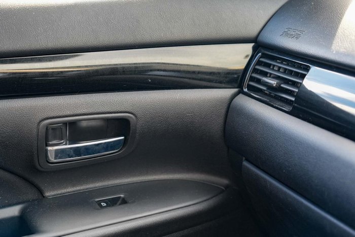 2021 Mitsubishi Outlander ES