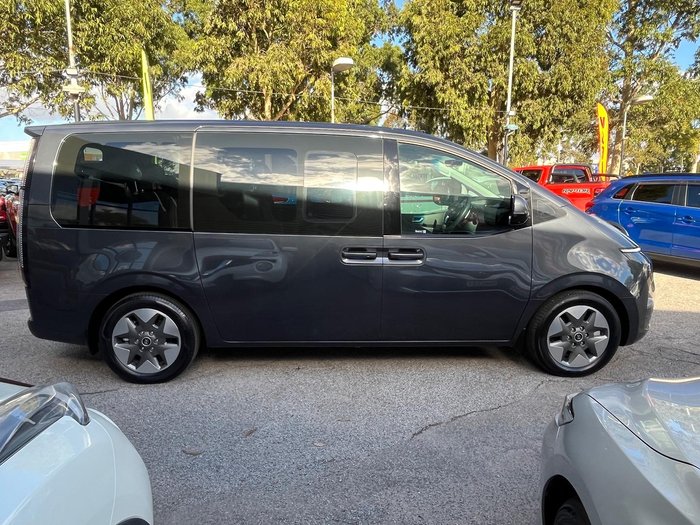 2024 Hyundai STARIA Elite