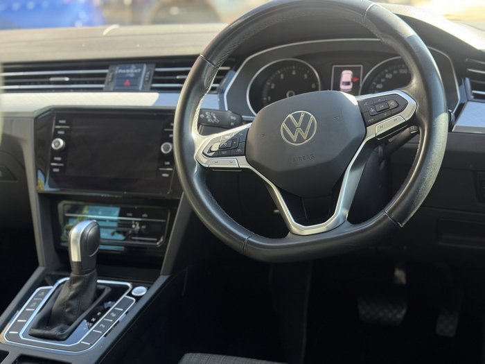 2022 Volkswagen Passat 140TSI Business