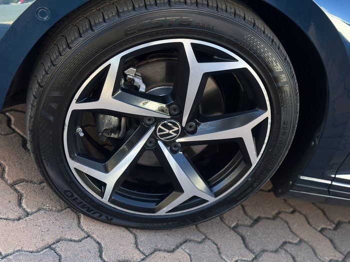 2022 Volkswagen Passat 140TSI Business