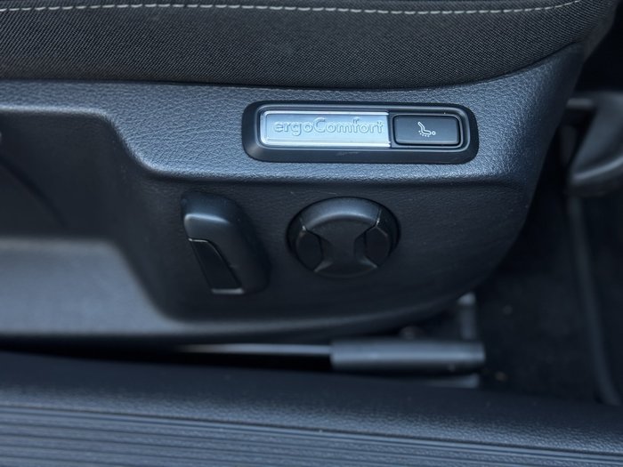 2022 Volkswagen Passat 140TSI Business