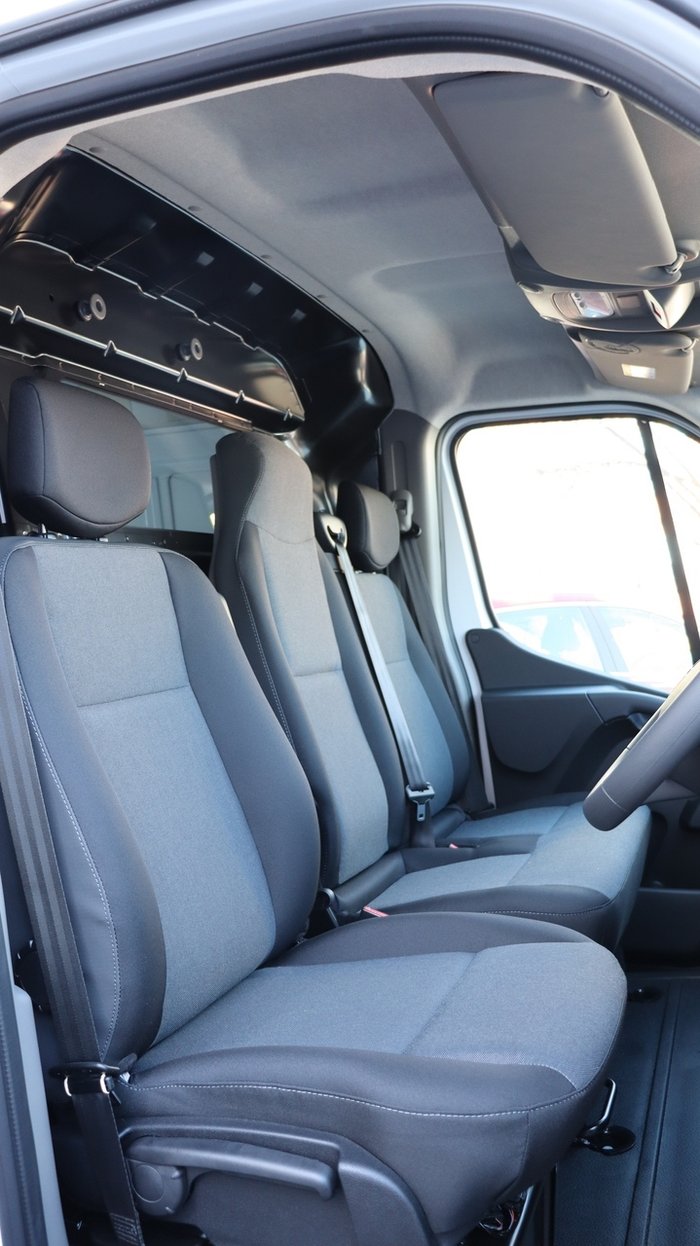 2024 Renault Master Pro 110kW