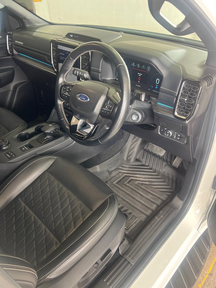 2023 Ford Everest Platinum