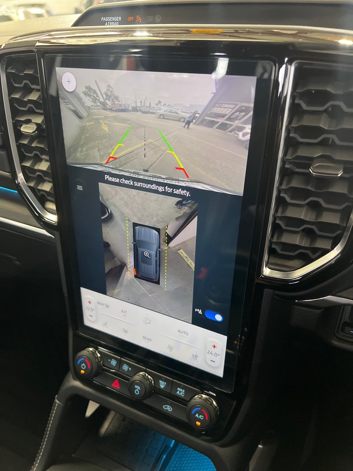 2023 Ford Everest Platinum