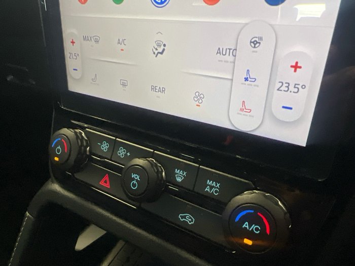 2023 Ford Everest Platinum