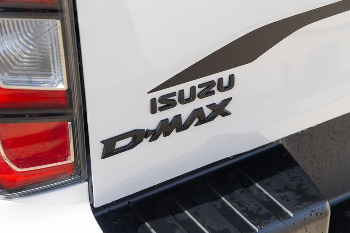 2026 Isuzu D-MAX BLADE