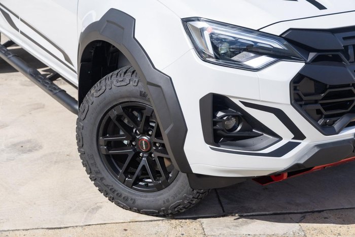 2026 Isuzu D-MAX BLADE