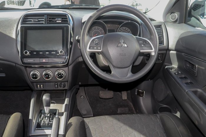 2023 Mitsubishi ASX ES