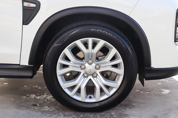 2023 Mitsubishi ASX ES