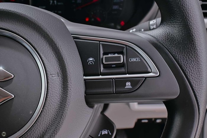 2026 Suzuki Swift Hybrid UZ Premium Silver