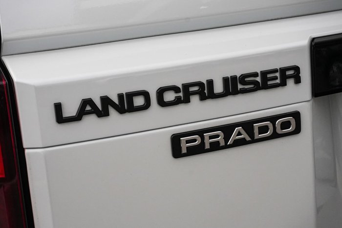 2025 Toyota Landcruiser Prado VX